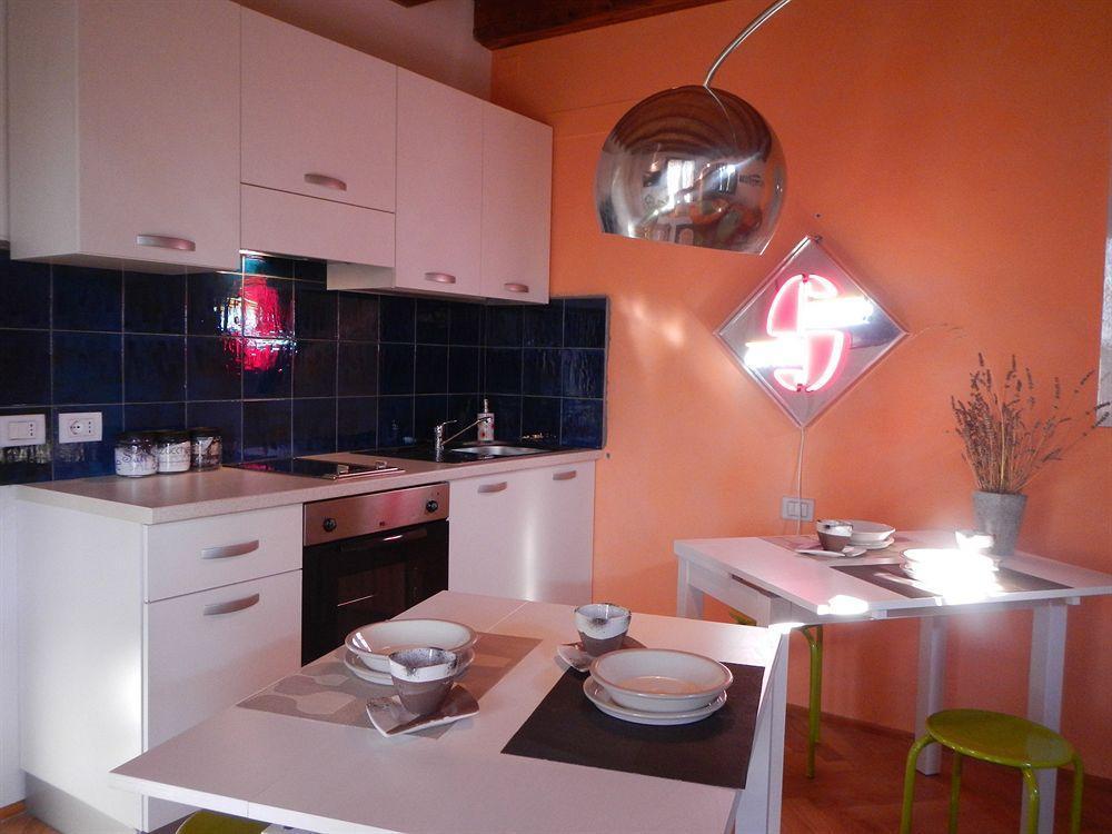 B&B Via Punta 8 ボローニャ エクステリア 写真